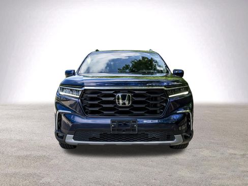 Used 2024 Honda Pilot EX-L image 3