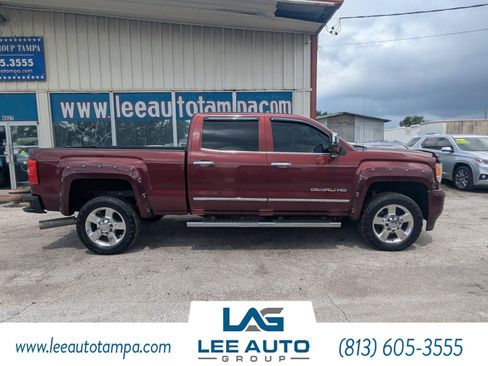 Used 2016 GMC Sierra 2500 Denali w/ Duramax Plus Package AWD/4WD image 3