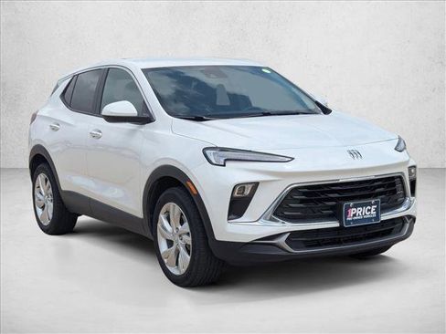 Used 2025 Buick Encore GX Preferred image 3