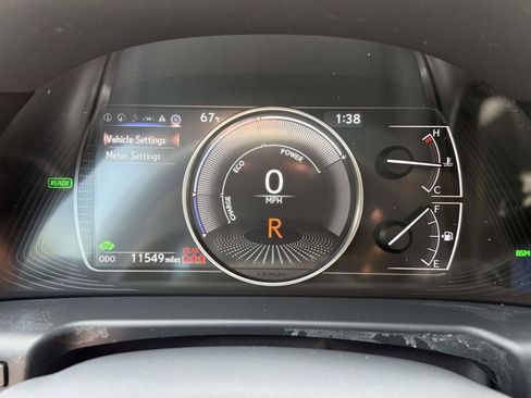 Used 2025 Lexus ES 300h w/ Technology Package FWD image 30