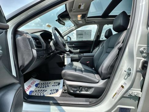 Certified 2023 Nissan Rogue SV w/ SV Premium B Package AWD/4WD image 11