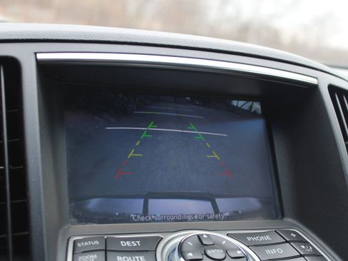 Used 2015 INFINITI Q40 Sedan 4D w/ Navigation Package image 34