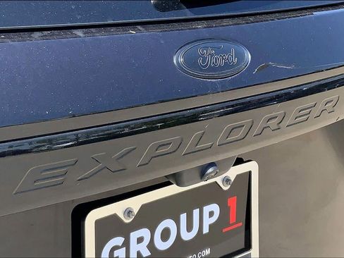 Used 2023 Ford Explorer ST w/ Equipment Group 401A AWD/4WD image 29