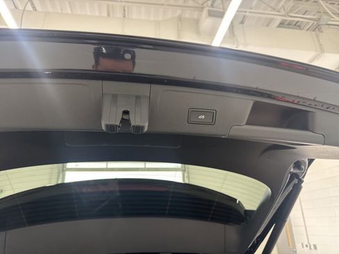 New 2026 Volkswagen Atlas Cross Sport SE AWD/4WD image 13