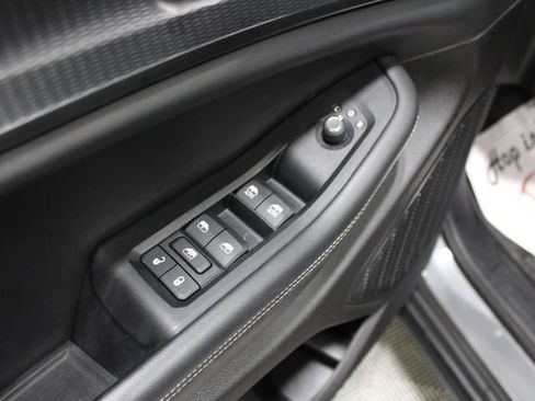 Used 2023 Jeep Grand Cherokee Altitude AWD/4WD image 18