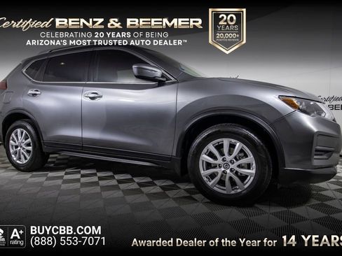 Used 2019 Nissan Rogue SV FWD image 1