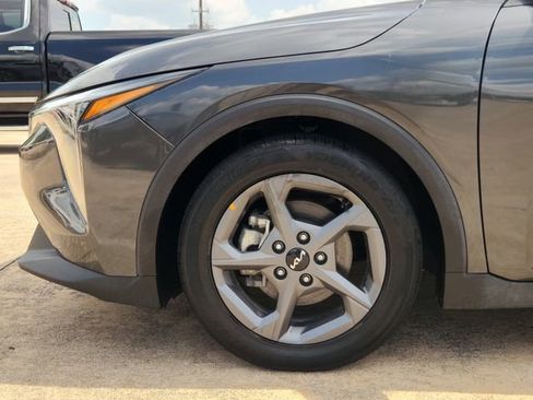 Used 2025 Kia K4 FWD image 8