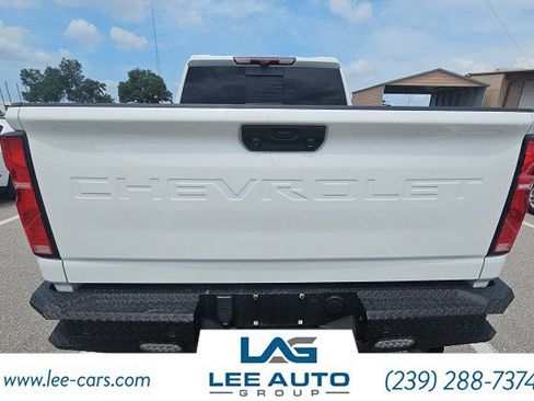 Used 2024 Chevrolet Silverado 2500 LTZ w/ LTZ Convenience Package AWD/4WD image 4