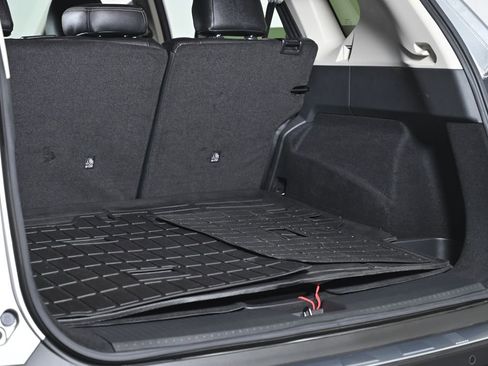 Certified 2023 Nissan Rogue SV image 32