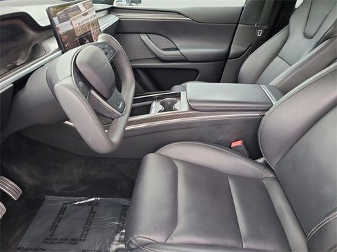 Used 2022 Tesla Model X Plaid image 23