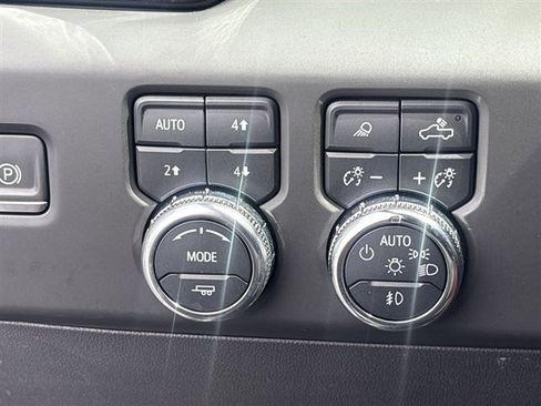 Used 2023 GMC Sierra 1500 Denali AWD/4WD image 18