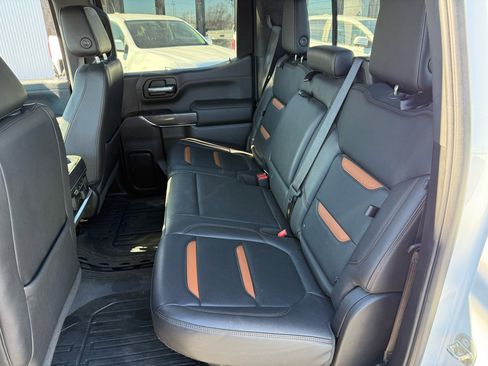 Used 2019 GMC Sierra 1500 AT4 w/ AT4 Premium Package image 11
