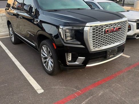Certified 2021 GMC Yukon Denali w/ Denali Premium Package AWD/4WD image 2