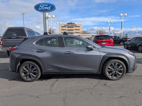 Used 2021 Lexus UX 250h F Sport image 2