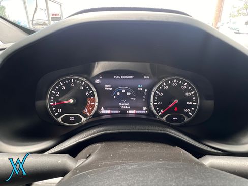Used 2023 Jeep Renegade Altitude AWD/4WD image 27