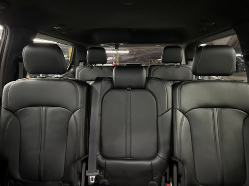 Used 2025 Jeep Wagoneer 4WD w/ Convenience Group I image 25