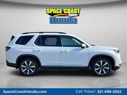 Certified 2023 Honda Pilot Elite image 2