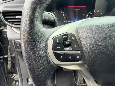 Used 2023 Ford Explorer XLT w/ Equipment Group 202A AWD/4WD image 19