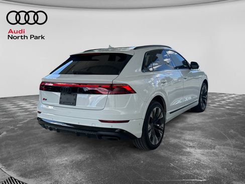 Used 2025 Audi Q8 Premium Plus AWD/4WD image 5