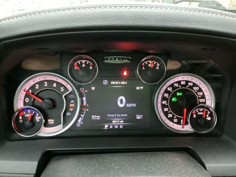 Used 2019 RAM 1500 Laramie RWD image 12