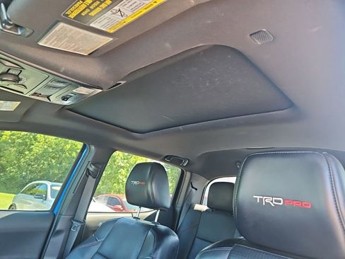 Used 2019 Toyota Tacoma TRD Pro AWD/4WD image 17