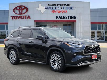 Used 2024 Toyota Highlander Platinum