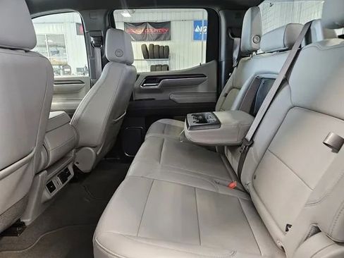Used 2024 GMC Sierra 1500 SLT AWD/4WD image 21
