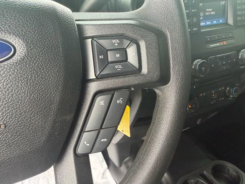 Used 2017 Ford F150 XL w/ Equipment Group 101A Mid AWD/4WD image 39