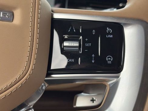 Used 2023 Land Rover Range Rover SE AWD/4WD image 23