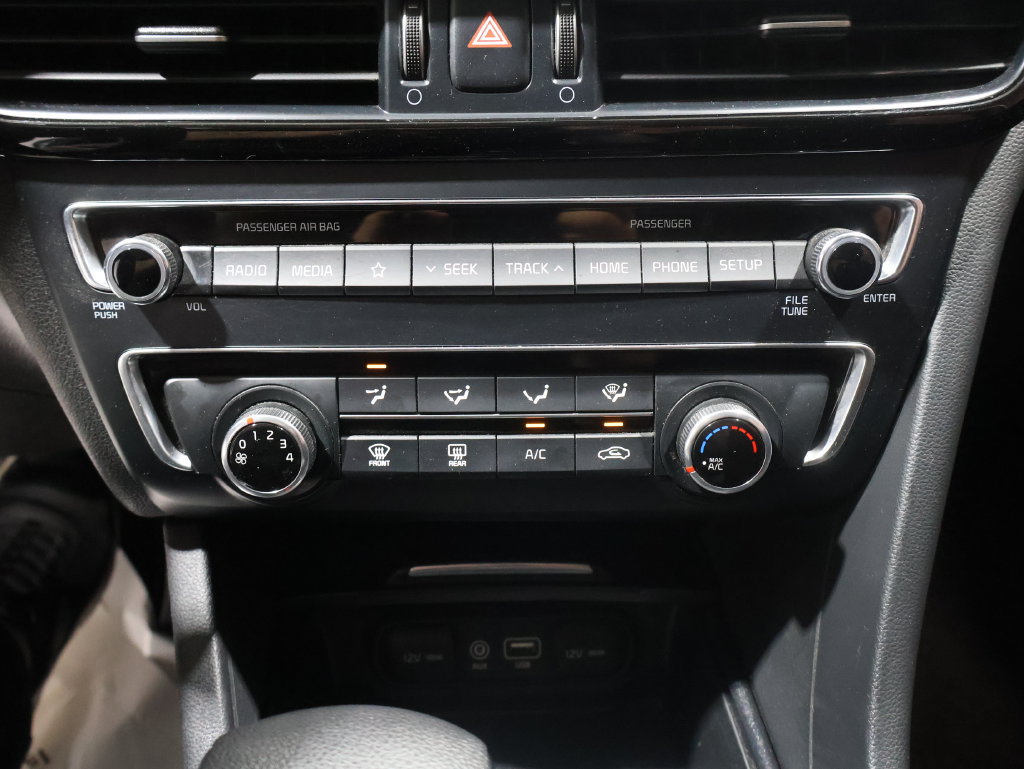 Used 2020 Kia Optima LX FWD image 25