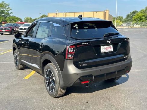 New 2025 Nissan Kicks SV w/ SV Premium Package image 5