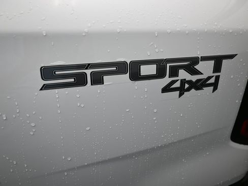 New 2025 Ford Ranger Lariat image 2