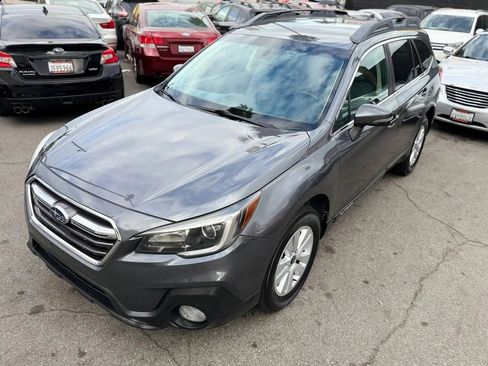 Used 2018 Subaru Outback 2.5i Premium image 7