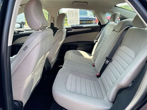 Used 2019 Ford Fusion S image 22