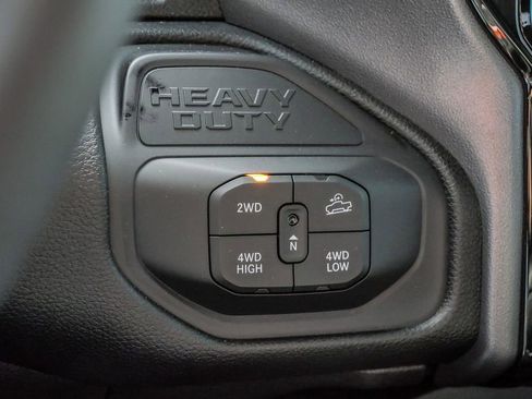 Used 2026 RAM 2500 Laramie w/ Towing Technology Group AWD/4WD image 36