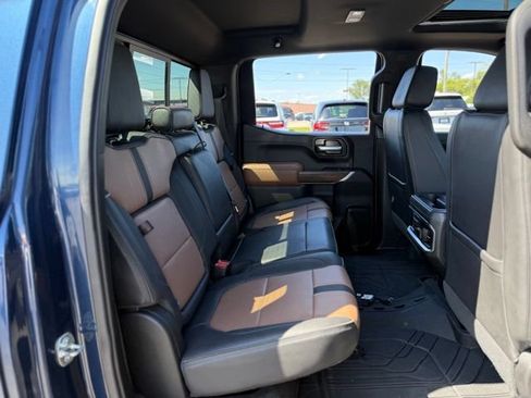 Used 2021 Chevrolet Silverado 1500 High Country w/ Z71 Off-Road Package AWD/4WD image 17