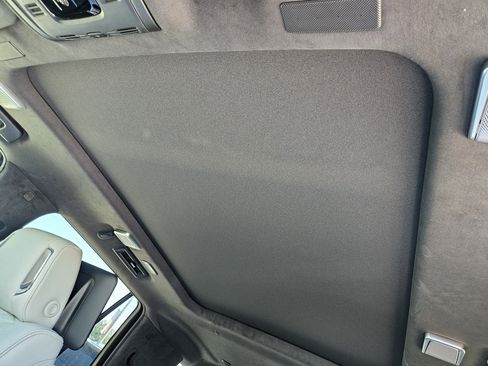 New 2026 Cadillac Vistiq Platinum w/ LPO, Floor Liner Package image 26