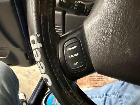 Used 2001 Jeep Wrangler Sport image 39