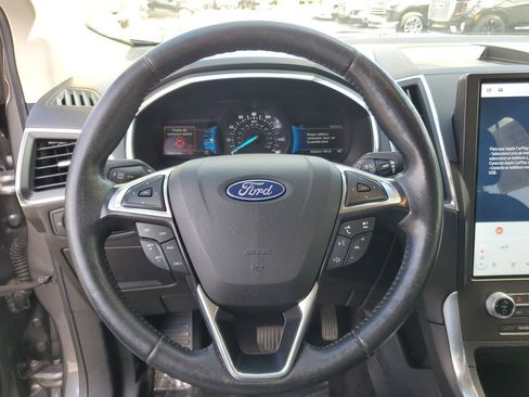Used 2021 Ford Edge Titanium image 18