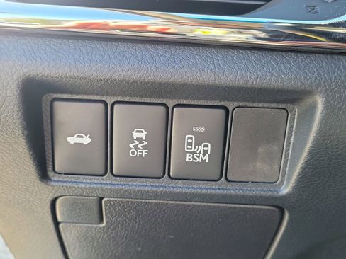 Used 2015 Toyota Avalon XLE Touring image 18