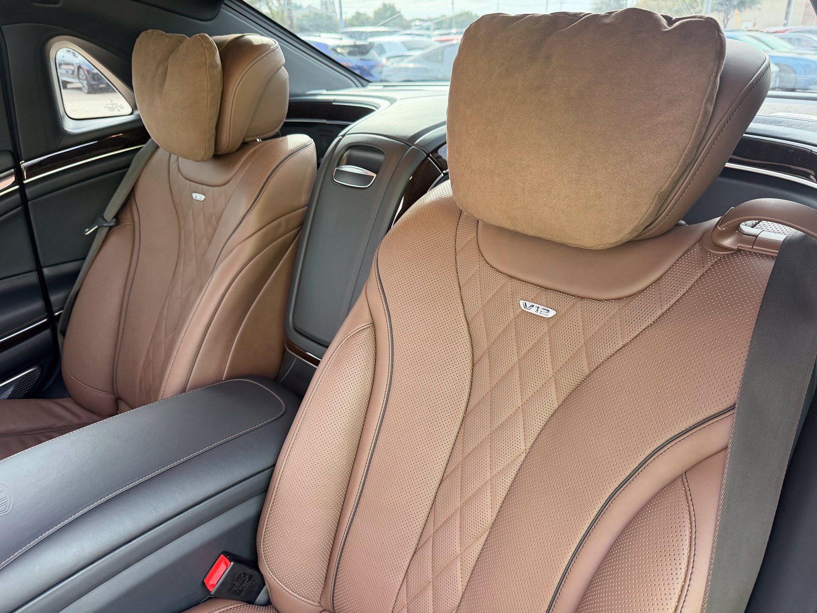 Used 2018 Mercedes-Benz Maybach S 650 image 32
