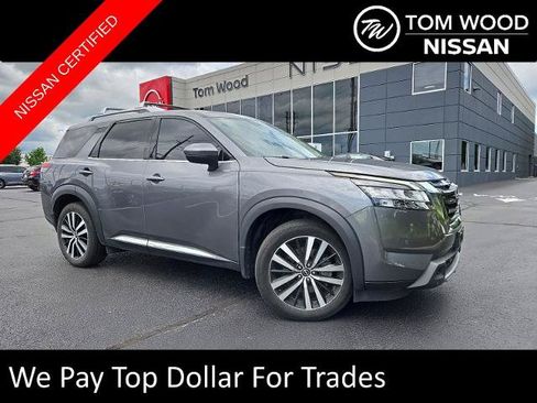Certified 2023 Nissan Pathfinder Platinum AWD/4WD image 1