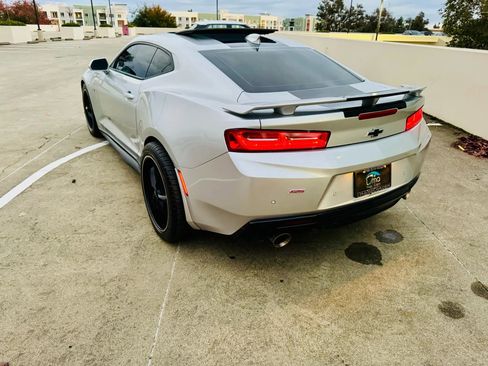 Used 2016 Chevrolet Camaro SS image 21