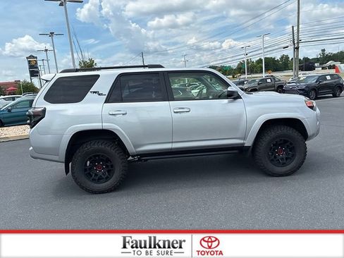 Used 2023 Toyota 4Runner TRD Off-Road AWD/4WD image 6