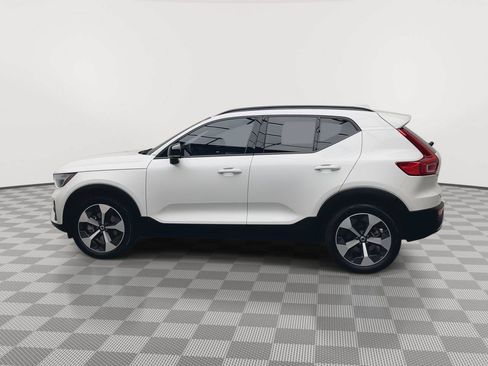 Used 2026 Volvo XC40 B5 Core AWD/4WD image 37