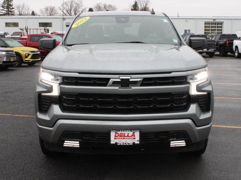 Used 2023 Chevrolet Silverado 1500 RST w/ Z71 Off-Road Package image 2