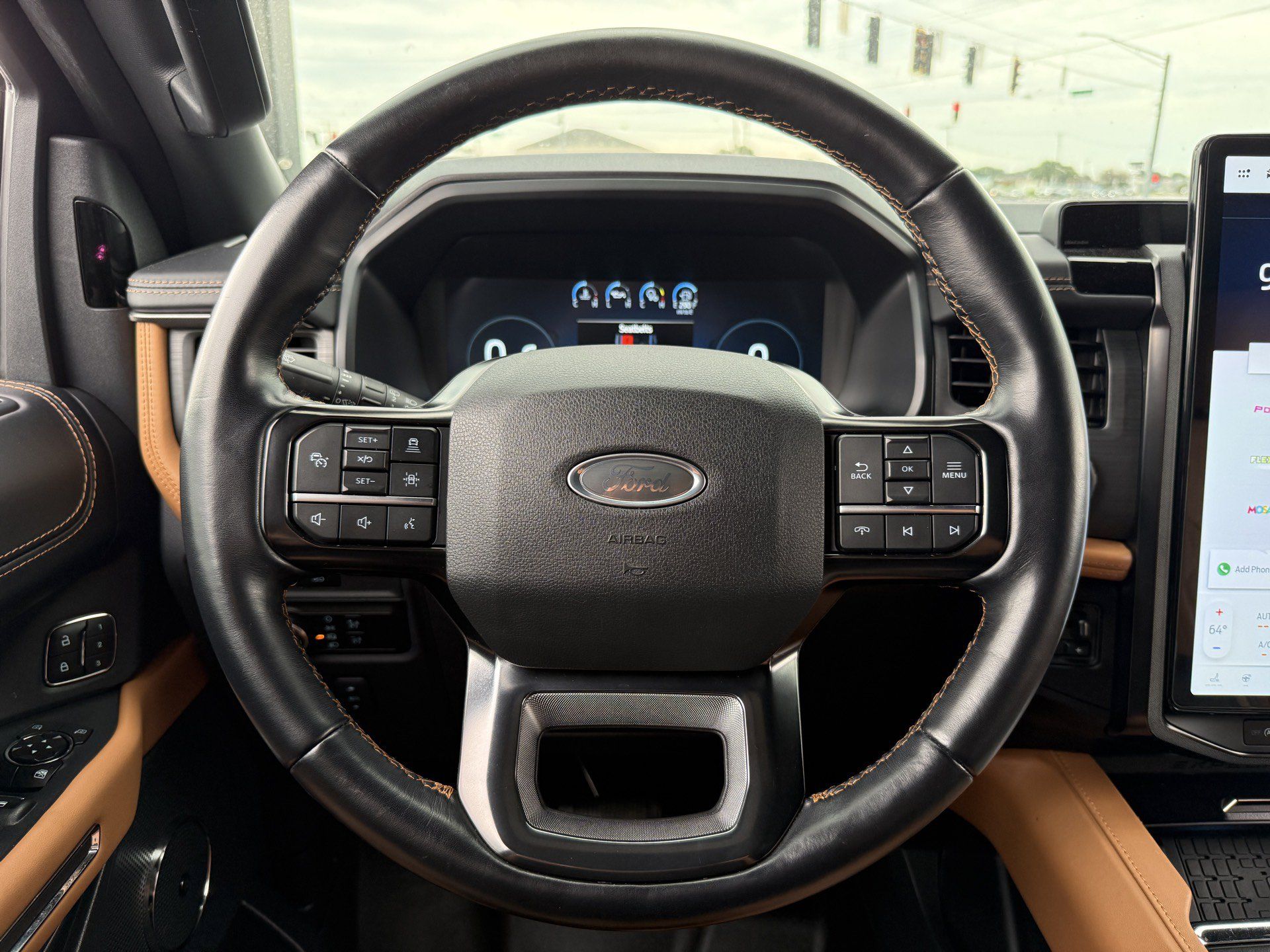 Used 2023 Ford Expedition Platinum AWD/4WD image 23