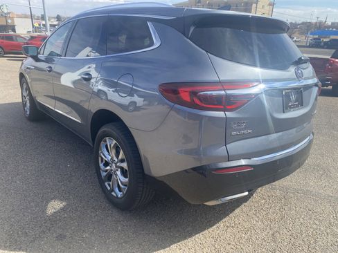 Used 2018 Buick Enclave Avenir w/ Avenir Technology Package image 5