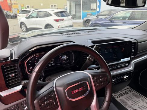 Used 2025 GMC Sierra 1500 SLT AWD/4WD image 22