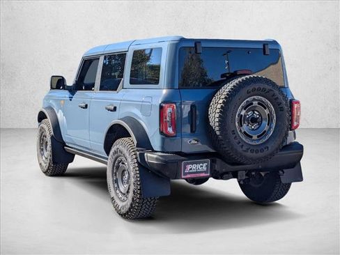 Used 2025 Ford Bronco Badlands image 8